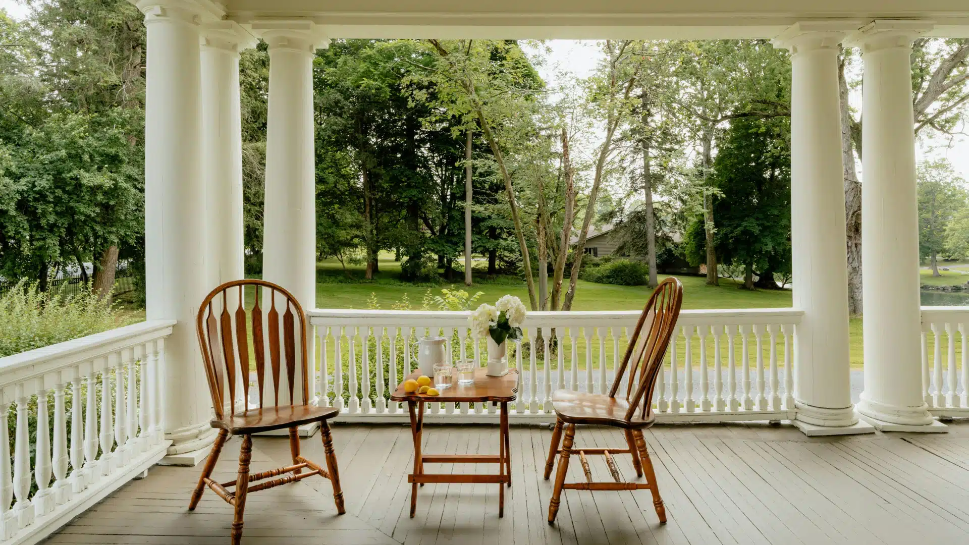 Comment décider si une véranda ou une pergola convient le mieux à votre maison ?